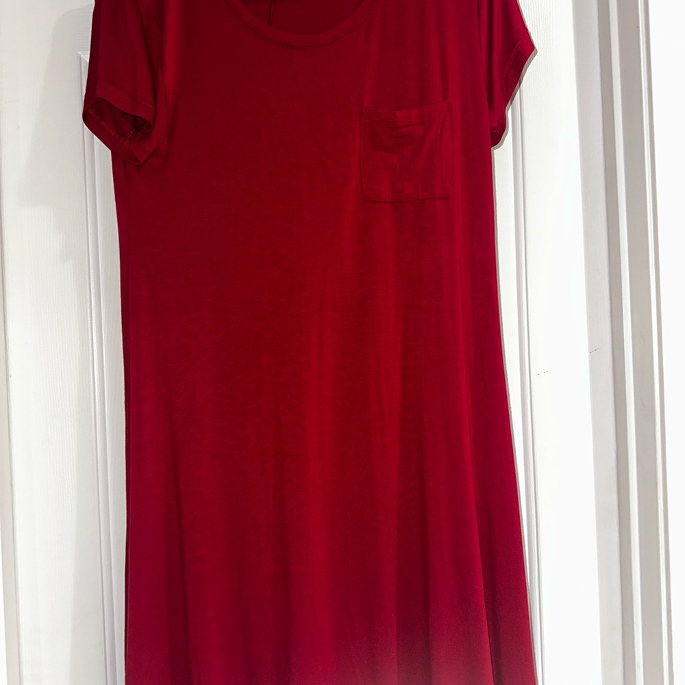 Mi Vibrant Red Apparel